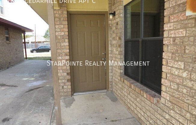 1807 CEDARHILL DR