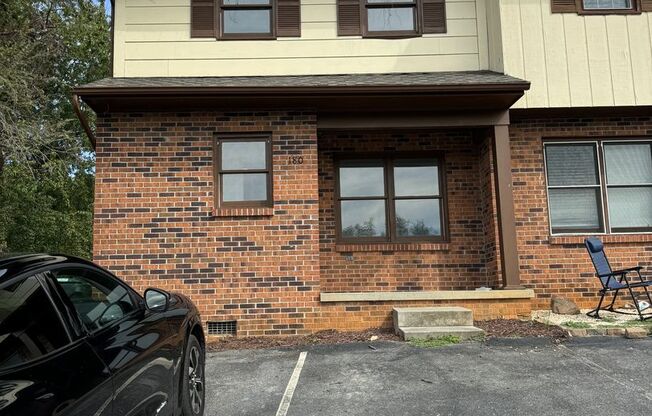 A wonderful Bellhaven townhouse!!!!