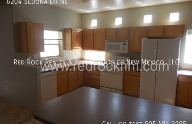 6204 SEDONA DR NE