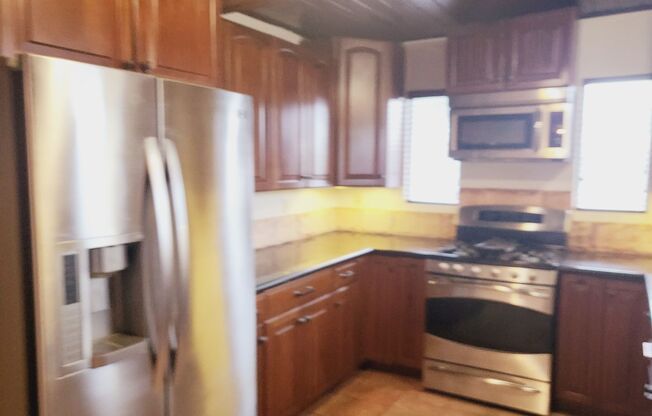 3 beds, 2 baths, $3,000