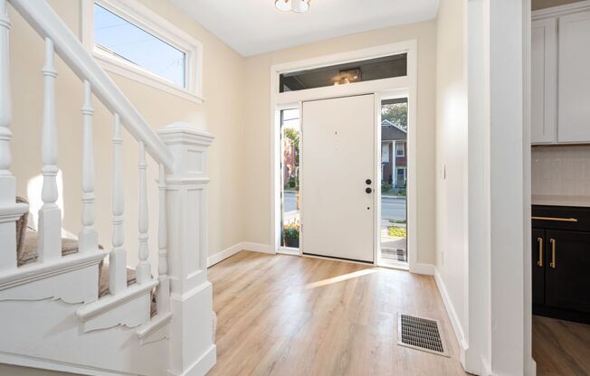 Large Beautiful Home in Northside
