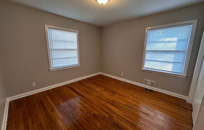 3 beds 1 bath property in Decatur!!