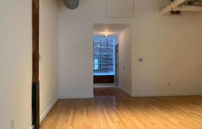 1 bed, 1 bath, 900 sqft, $3,100, Unit 2121 B110