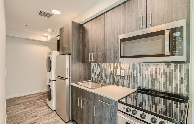 1 bed, 1 bath, 488 sqft, $1,560, Unit 505