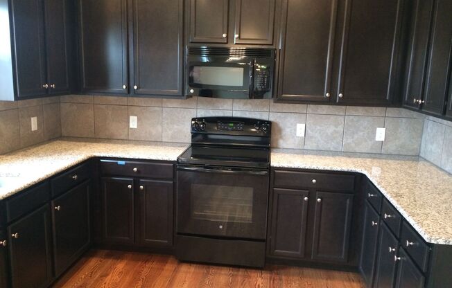 8018 Chasewood Loop - Forest Meadows - 3 Bed/ 2 1/2 Bath/ 2 Car Garage