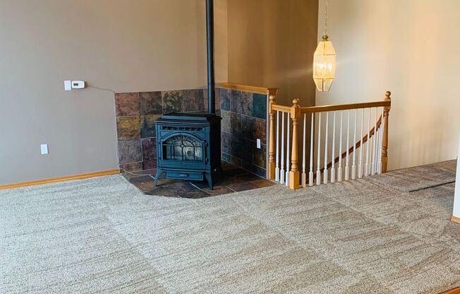 Beautiful Updated Townhome overlooking Meadow Springs Golf Course