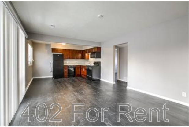1410 1412 N 45 ST