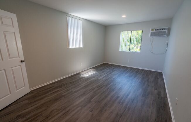 2 beds, 1 bath, 1,000 sqft, $2,098, Unit 201
