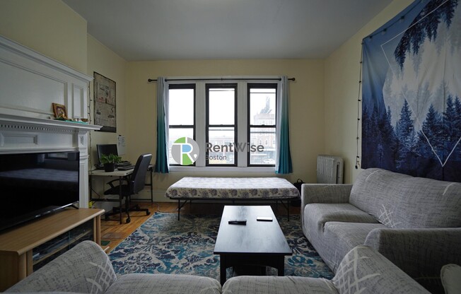 1212 COMMONWEALTH AVE