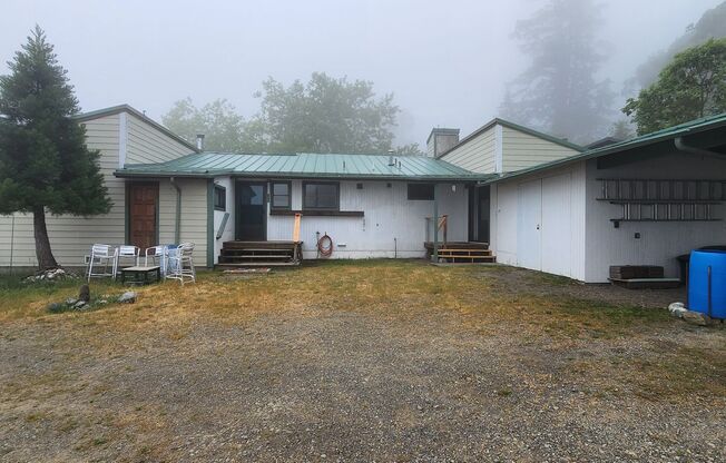 Ranch House on Gorgeous Land off of Alderpoint Rd!
