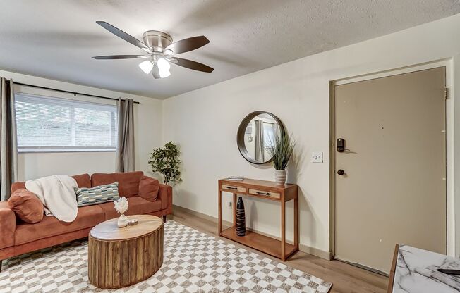 1 bed, 1 bath, $1,685, Unit 8