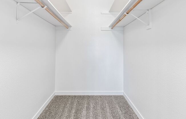 2 beds, 1 bath, 737 sqft, $1,550, Unit 1094-221