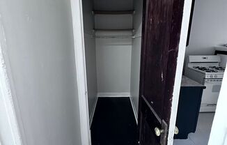 6348 S Racine