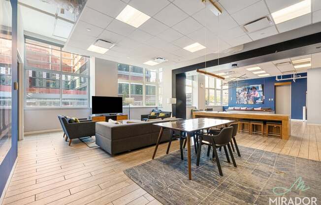 1 bed, 1 bath, $4,300, Unit 12C