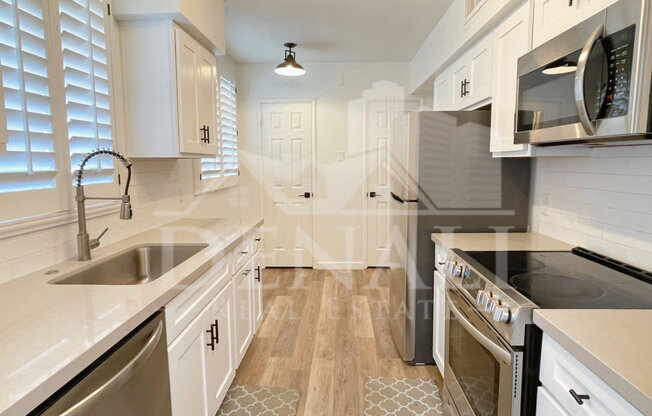 1 bed, 1 bath, 869 sqft, $1,700, Unit 204