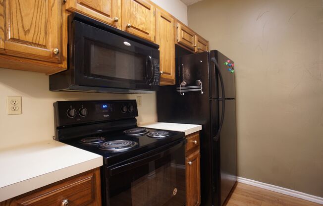 PRELEASE 8/15/2027 2 bed 2 bath