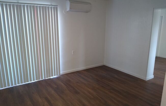 1 bed, 1 bath, 550 sqft, $936, Unit 421