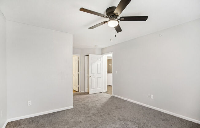 2 beds, 2 baths, 989 sqft, $1,449