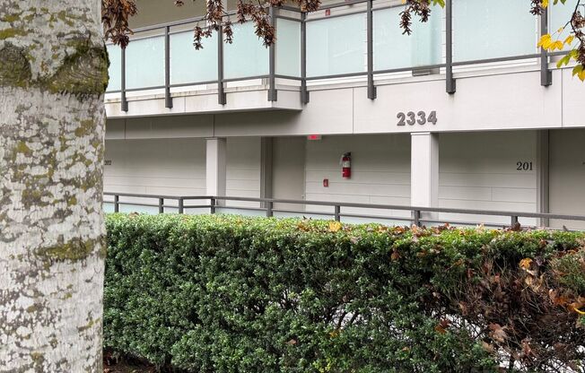 2334 Thorndyke Ave W #202