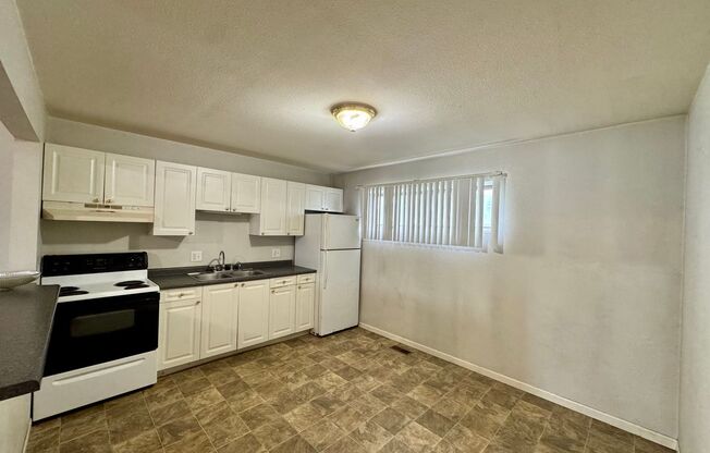 399 W Allen