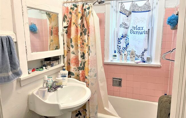 5002 N Springfield Ave