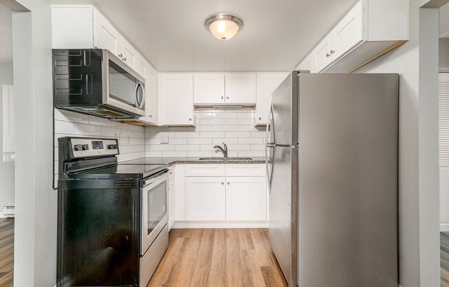 315-329 Kimbell Apartments