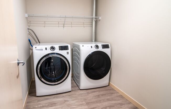 3 beds, 2 baths, 1,413 sqft, $3,600, Unit 625