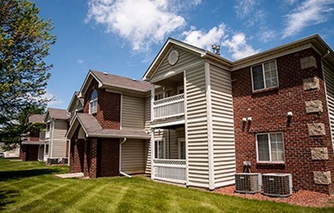 Crown Pointe Apartments