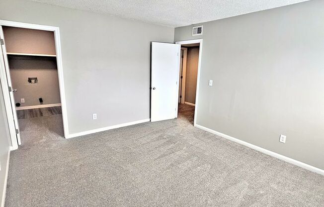 2 beds, 1.5 baths, 1,044 sqft, $950, Unit 7D