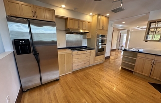 3 beds, 2 baths, 2,000 sqft, $4,250, Unit 2