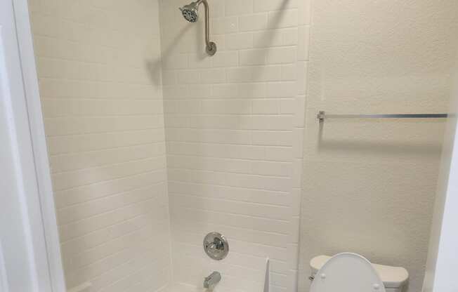 2x2D Bathroom with shower and toilet