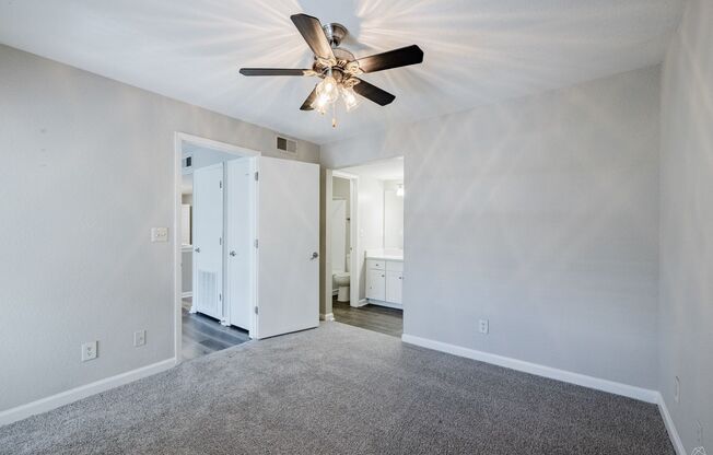 2 beds, 2 baths, 1,000 sqft, $1,450, Unit 2040