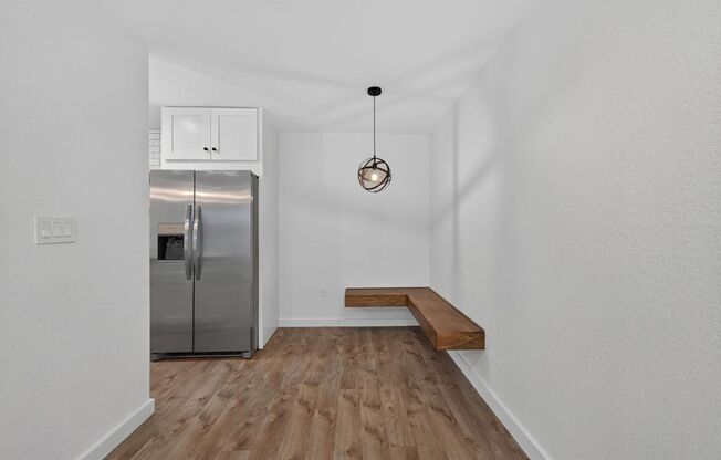 Beautiful 2 Bedroom condo- Move in special one time 500.00 concession at move in.