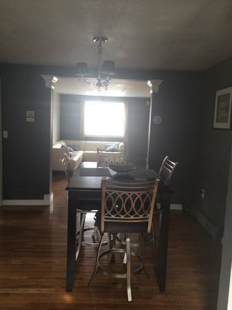 2 beds, 1 bath, 700 sqft, $1,700, Unit 5