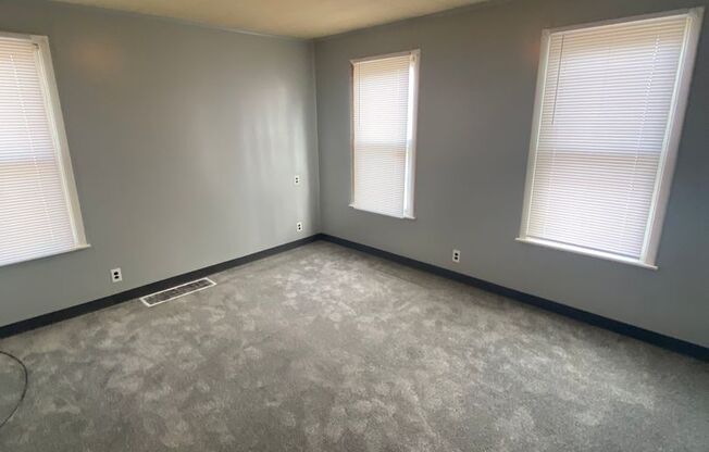 2 beds, 1 bath, $1,000