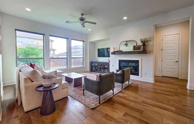 Gorgeous 5-Bedroom + Office Home in the gated Ranch at Brushy Creek - ONE MONTH FREE RENT!