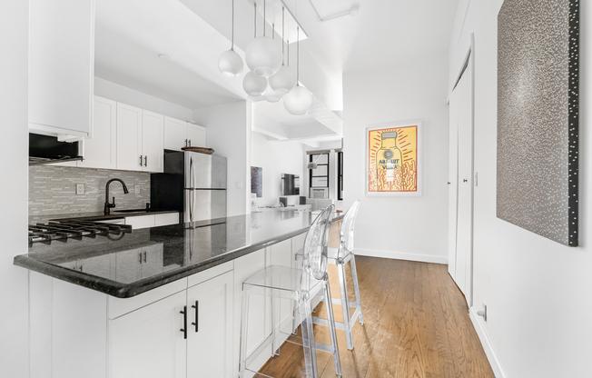 315 7 AVE