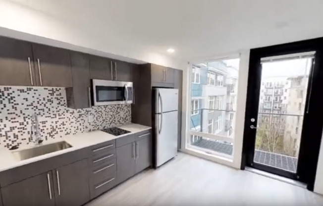 Studio, 1 bath, 272 sqft, $1,180, Unit 713