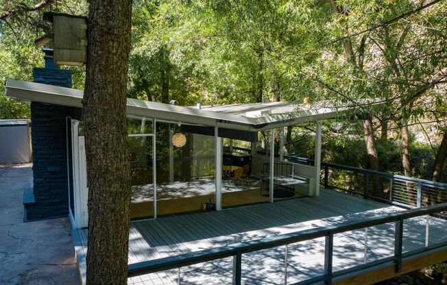 INCREDIBLE Mountain Home! 3BD/1BA- Available July 15th!