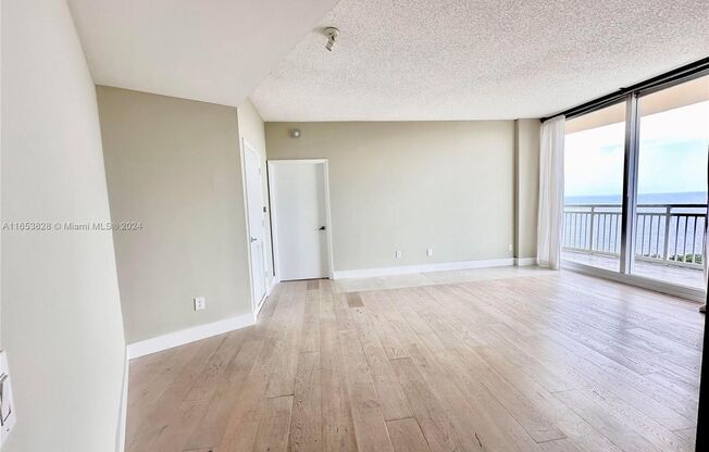 1 bed, 1 bath, 770 sqft, $3,350, Unit 1801