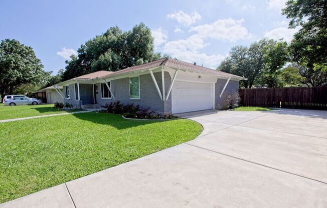 304 S GRV RD