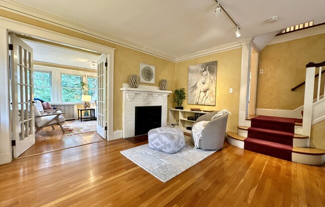 37 PONDVIEW AVE