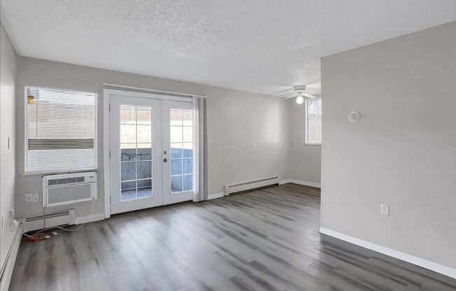 1 bed, 1 bath, 500 sqft, $999