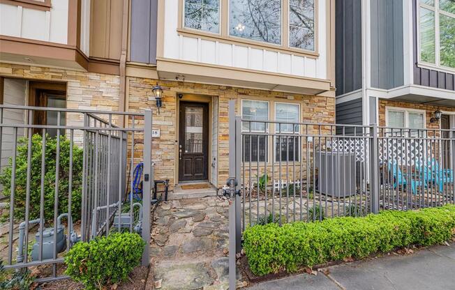 1818 DENNIS ST