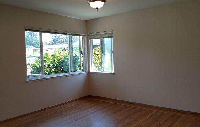 Updated Vintage Charm in Downtown Menlo Park