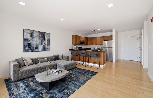 2 beds, 2 baths, 980 sqft, $3,100, Unit 307
