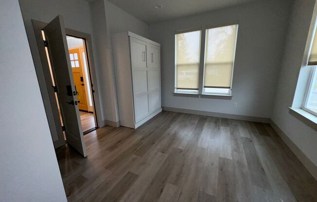 Studio, 1 bath, $1,100, Unit BC 166 A