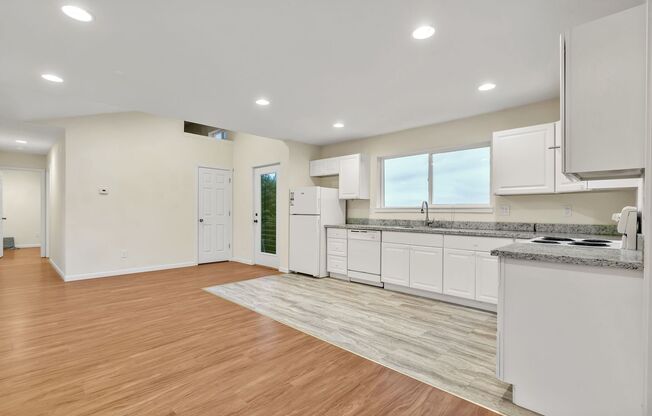 Stunning 3-Bedroom Home in Port Orchard