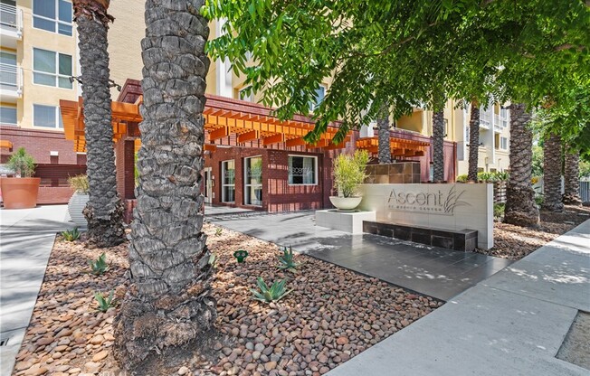 2 beds, 2 baths, 1,050 sqft, $3,500, Unit 351