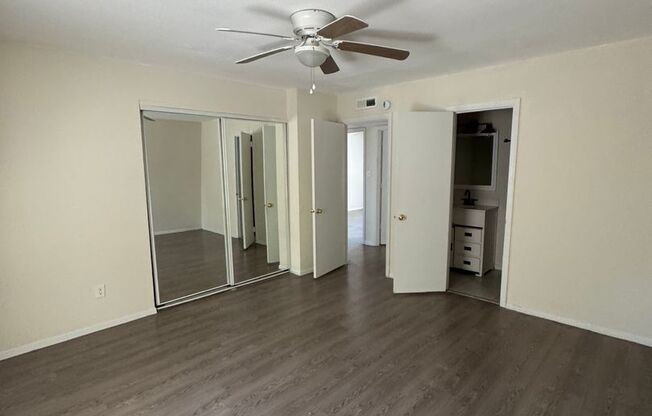 3 beds, 2 baths, $1,395, Unit Apt #207